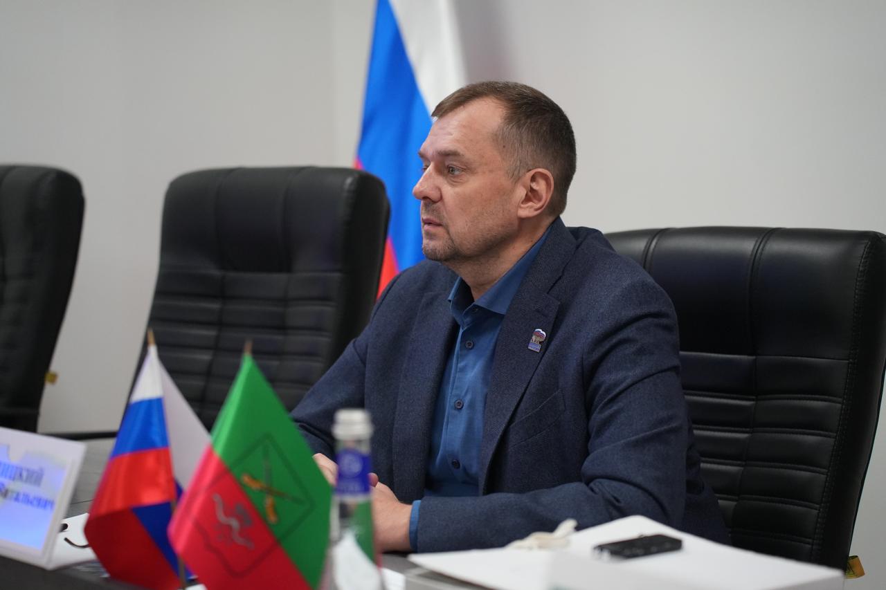 Евгений Балицкий: Заслушал доклад о промежуточных итогах реализации кадрового проекта для участников специальной военной операции «Запорожские герои»