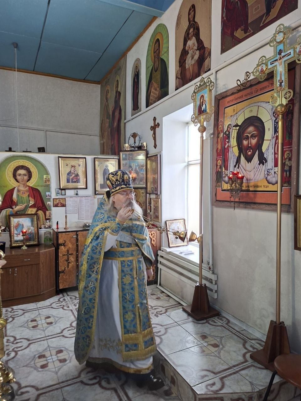 7 апреля, в Свято-Петро-Павловском храме, г.Васильевка, состоялось торжественное Богослужение в честь праздника Благовещения Пресвятой Богородицы 7 апреля, в Свято-Петро-Павловском храме, г.Васильевка, состоялось торжественное Богослужение в честь праздника Благовещения Пресвятой Богородицы