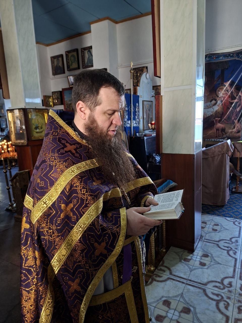 7 апреля, в Свято-Петро-Павловском храме, г.Васильевка, состоялось торжественное Богослужение в честь праздника Благовещения Пресвятой Богородицы 7 апреля, в Свято-Петро-Павловском храме, г.Васильевка, состоялось торжественное Богослужение в честь праздника Благовещения Пресвятой Богородицы