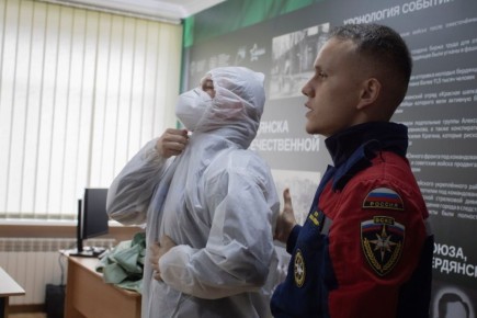 Добровольцы Запорожского РО ВСКС провели для студентов АГПУ занятие по основам личной и общественной безопасности на тему «Средства индивидуальной защиты»