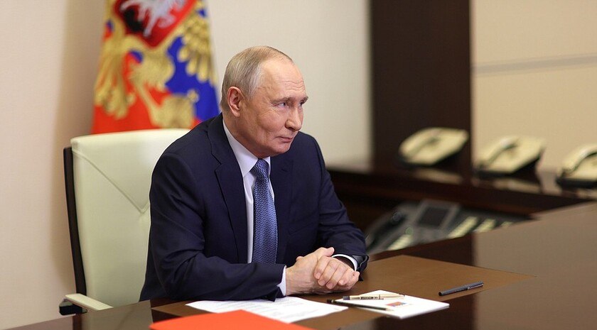 Путин поручил доработать систему возмещения ущерба жертвам мошенников