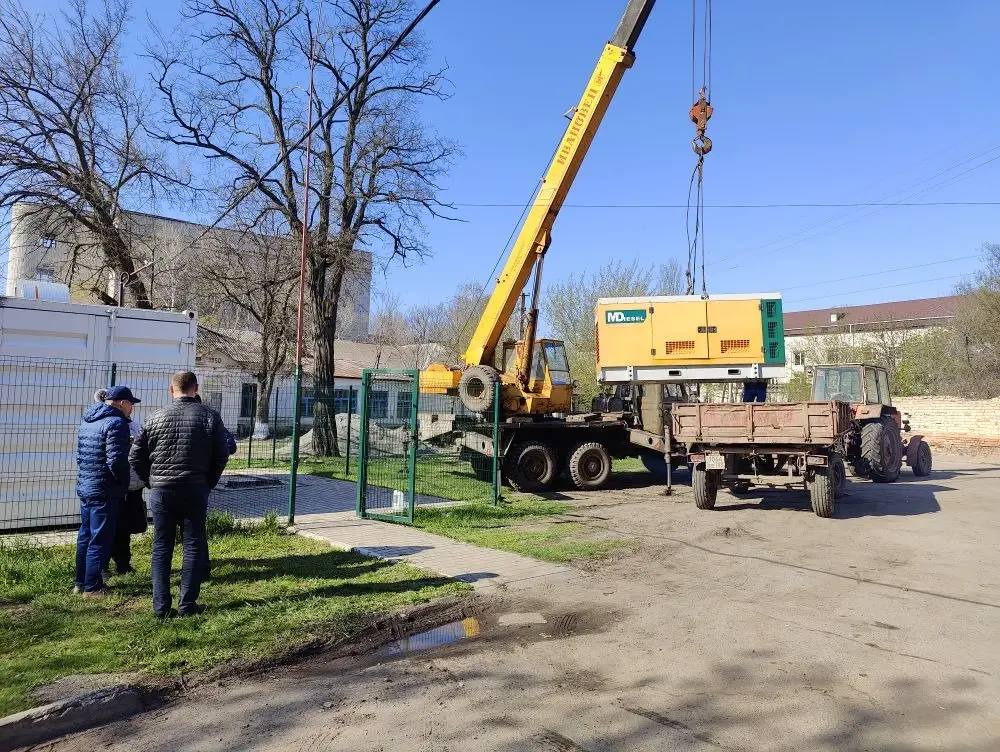 В связи со сложившейся ситуацией с аварийным отключением электроэнергии совместно с главами подшефных территорий Александром Калмыковым и Алексеем Салминым определили перечень первоочередных мероприятий по обеспечению людей... В связи со сложившейся ситуацией с аварийным отключением электроэнергии совместно с главами подшефных территорий Александром Калмыковым и Алексеем Салминым определили перечень первоочередных мероприятий по обеспечению людей...