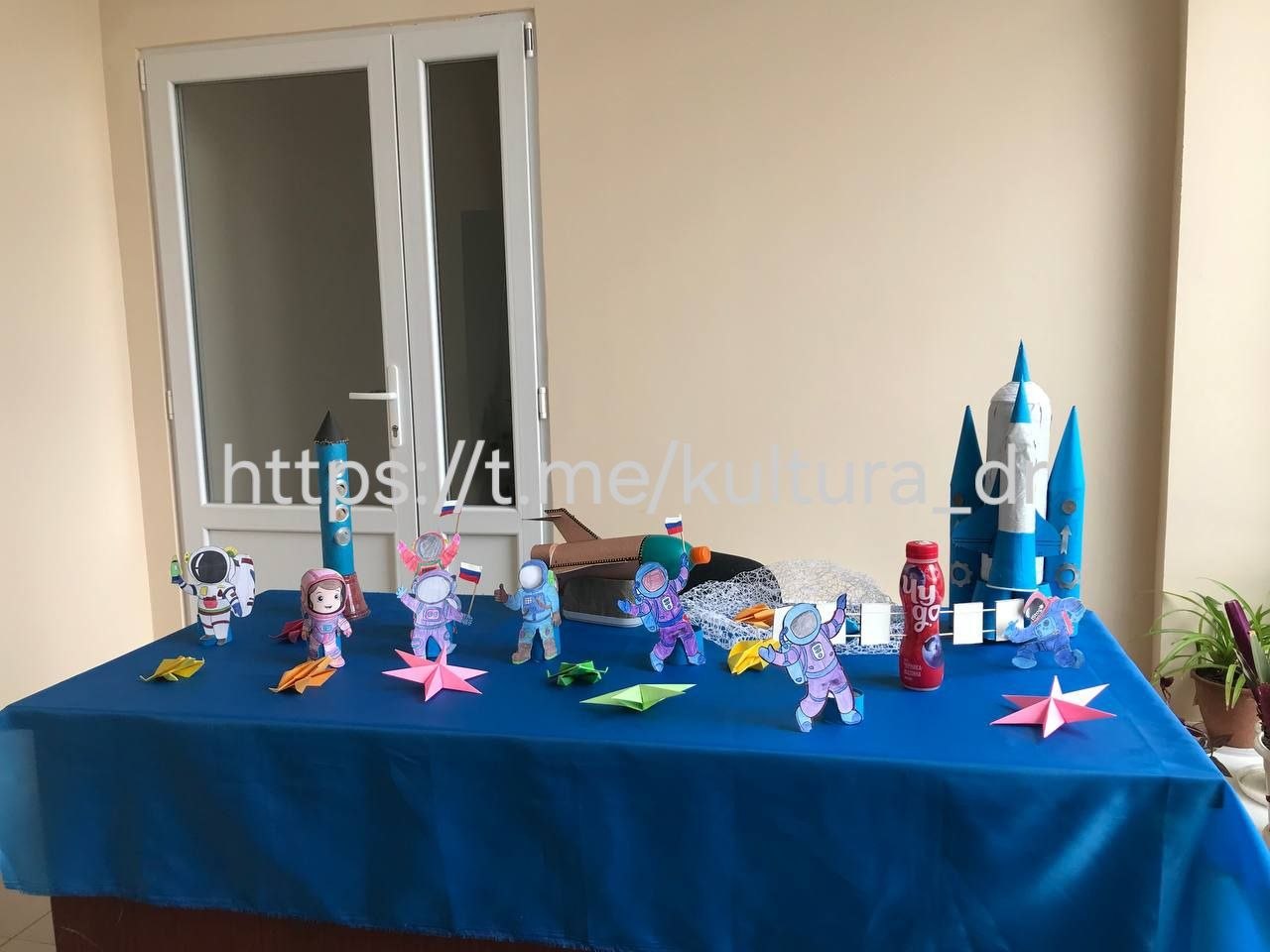 В рамках празднования 65-летия Дня космонавтики в Балаковском СДК прошли увлекательные мастер-классы и мини-выставка «Побывавшим в космосе, посвящается»! В рамках празднования 65-летия Дня космонавтики в Балаковском СДК прошли увлекательные мастер-классы и мини-выставка «Побывавшим в космосе, посвящается»!