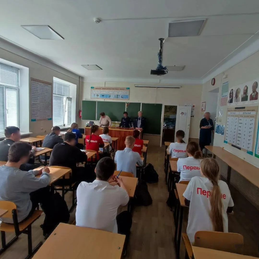 Сотрудники ИК-2 выступили лекторами и членами жюри в День космонавтики в Бердянском лицее Сотрудники ИК-2 выступили лекторами и членами жюри в День космонавтики в Бердянском лицее