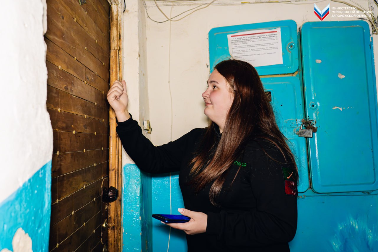 Помощь рядом!. В связи с отсутствием электроснабжения, волонтёры молодёжного движения «Юг Молодой» совместно с активистами регионального штаба #МЫВМЕСТЕ, «Волонтёры Победы» и бойцами «Добровольческой молодёжной дружины»... Помощь рядом!. В связи с отсутствием электроснабжения, волонтёры молодёжного движения «Юг Молодой» совместно с активистами регионального штаба #МЫВМЕСТЕ, «Волонтёры Победы» и бойцами «Добровольческой молодёжной дружины»...