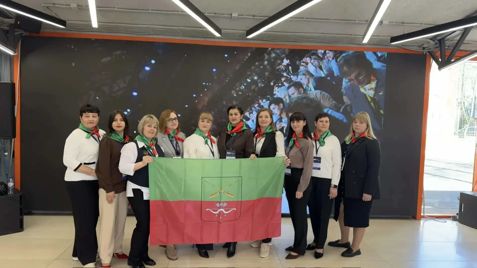 Делегация педагогов Запорожской области участвовала в Форуме классных руководителей ЮФО Делегация педагогов Запорожской области участвовала в Форуме классных руководителей ЮФО