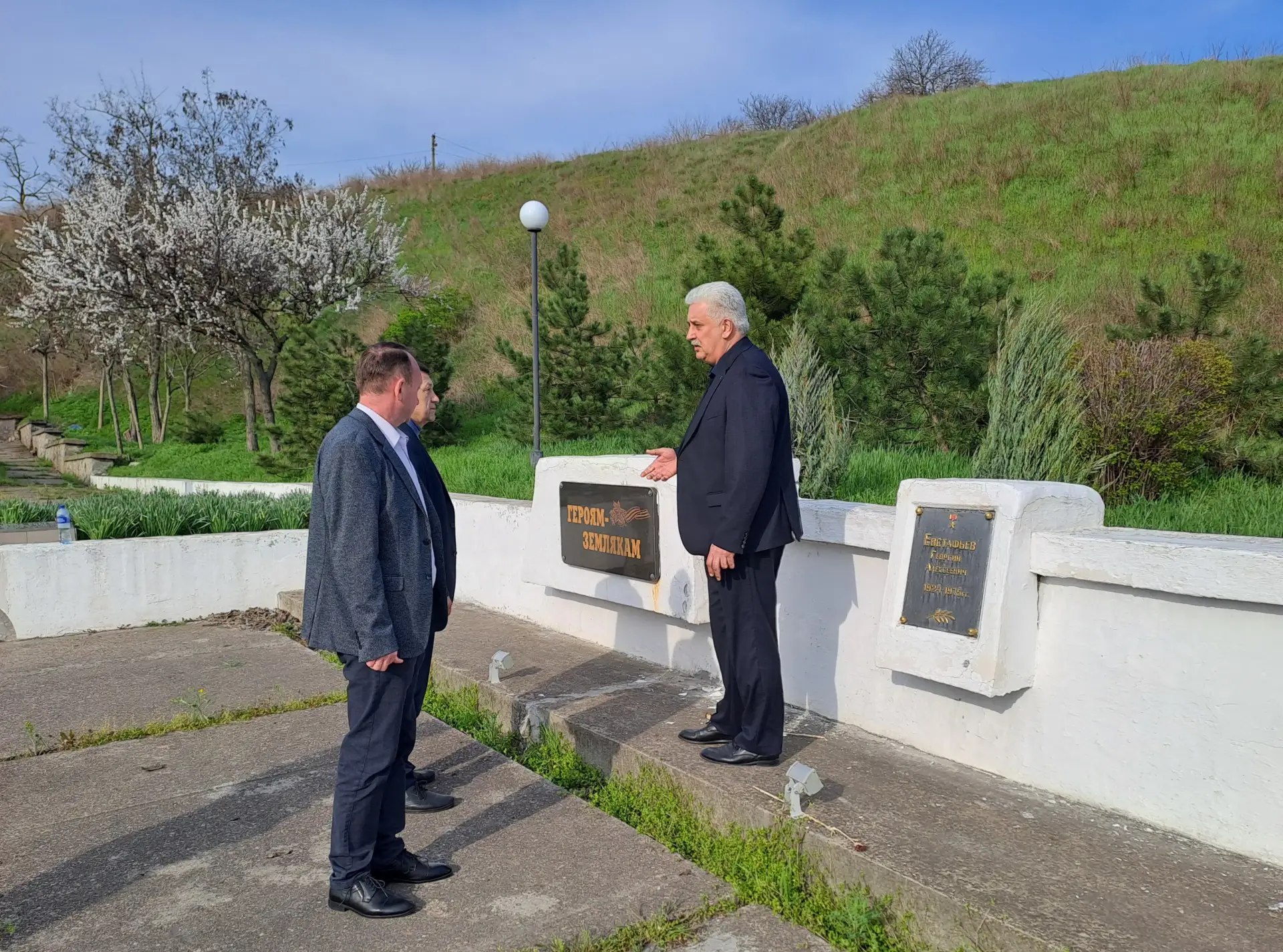Местам памяти Великой Отечественной войны - особое внимание Местам памяти Великой Отечественной войны - особое внимание