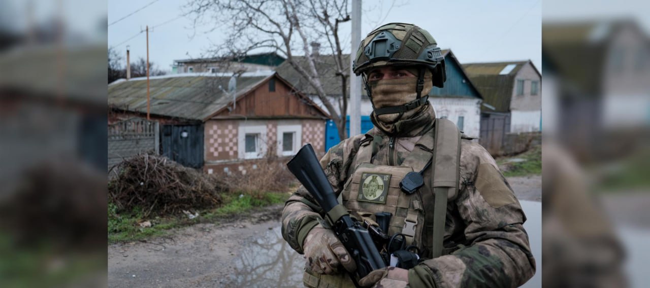 В Запорожской области росгвардейцы обнаружили тайник с иностранным оружием