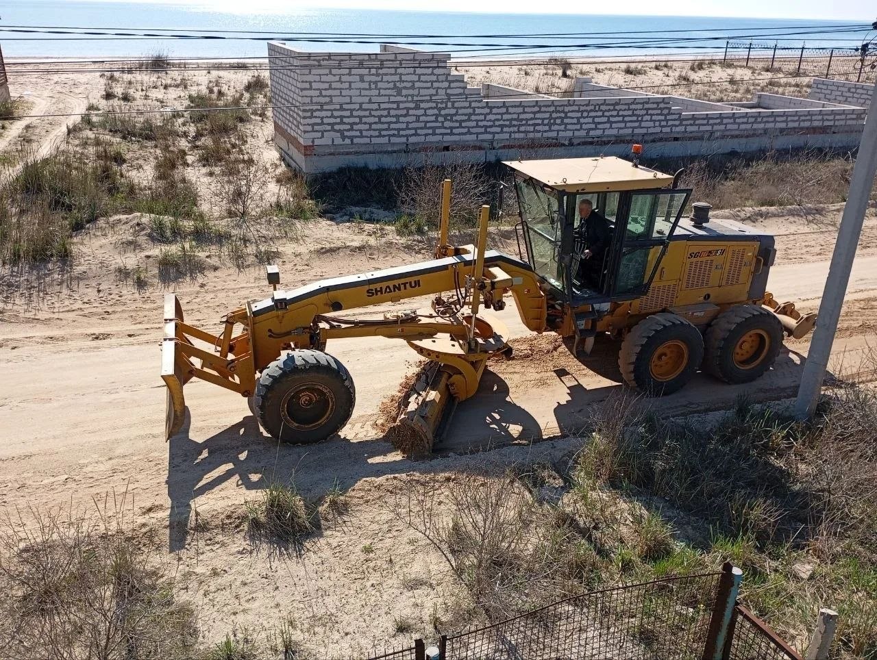 Работы по благоустройству дороги в Кирилловке Работы по благоустройству дороги в Кирилловке