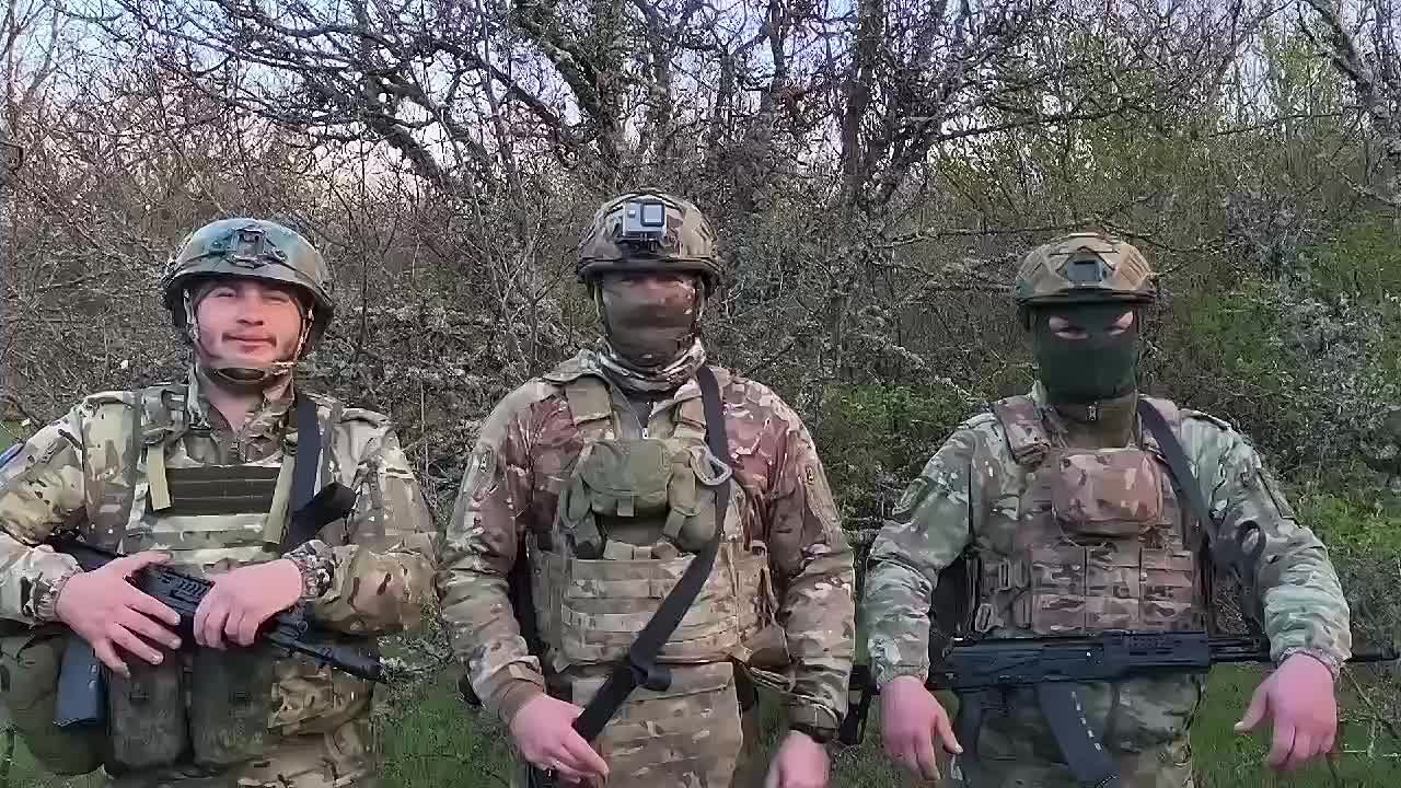 Десантники с Запорожского направления просили передать это видео нашим уважаемым подписчикам, кто не остаётся в стороне