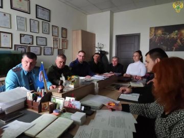 Помощник прокурора Черниговского района принял участие во внеочередном заседании комиссии по предупреждению и ликвидации чрезвычайных ситуаций и обеспечению пожарной безопасности на территории Черниговского муниципального...