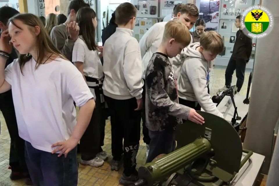 «Живые, помните!»: в Мелитопольском музее почтили память жертв геноцида советского народа «Живые, помните!»: в Мелитопольском музее почтили память жертв геноцида советского народа