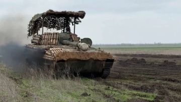 122-�� ���������� ������� 2�1 ��������� � ���������� ������������ ������ ������, �� ������� ����������� ����� ������� � ����������� �������