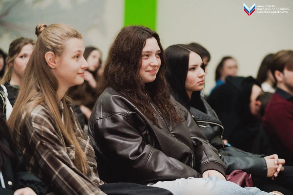 В Мелитополе прошёл «ГосСтарт.Диалог» с начальником отдела областной комиссии по делам несовершеннолетних при Правительстве Запорожской области В Мелитополе прошёл «ГосСтарт.Диалог» с начальником отдела областной комиссии по делам несовершеннолетних при Правительстве Запорожской области