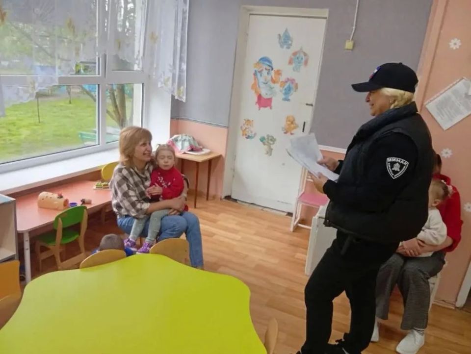 Во вторник, 21 апреля, в образовательных учреждениях Приморского муниципального округа состоялись Всероссийские учения по отработке комплексного сценария "Действия работников, обучающихся, сотрудников охраны образовательных... Во вторник, 21 апреля, в образовательных учреждениях Приморского муниципального округа состоялись Всероссийские учения по отработке комплексного сценария "Действия работников, обучающихся, сотрудников охраны образовательных...