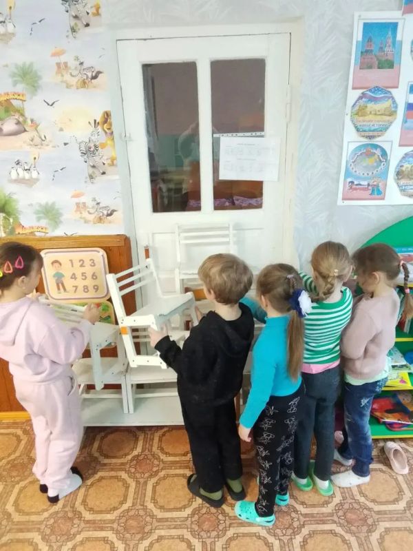 Во вторник, 21 апреля, в образовательных учреждениях Приморского муниципального округа состоялись Всероссийские учения по отработке комплексного сценария "Действия работников, обучающихся, сотрудников охраны образовательных... Во вторник, 21 апреля, в образовательных учреждениях Приморского муниципального округа состоялись Всероссийские учения по отработке комплексного сценария "Действия работников, обучающихся, сотрудников охраны образовательных...