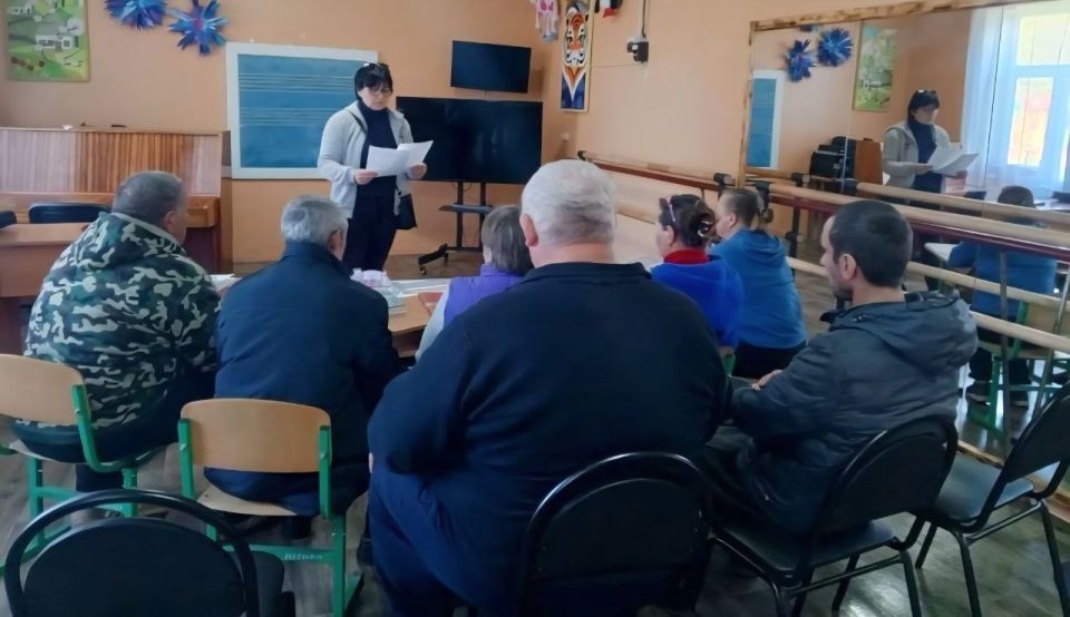 В Ефремовском Доме культуры провели совместно с библиотекой час памяти "Без срока давности" В Ефремовском Доме культуры провели совместно с библиотекой час памяти "Без срока давности"
