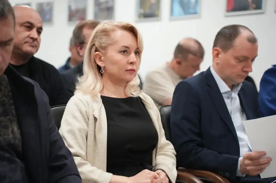 Евгений Балицкий: Провел очередное заседание коллегиального органа по вопросам управления и распоряжения имуществом Запорожской области Евгений Балицкий: Провел очередное заседание коллегиального органа по вопросам управления и распоряжения имуществом Запорожской области