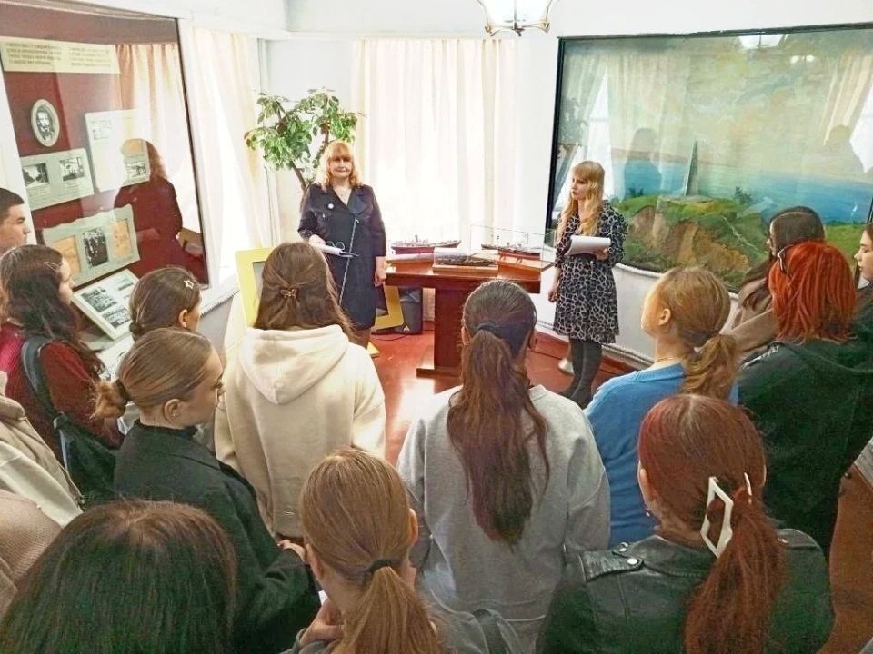 В Бердянске открылась выставка «Флот в миниатюре» В Бердянске открылась выставка «Флот в миниатюре»