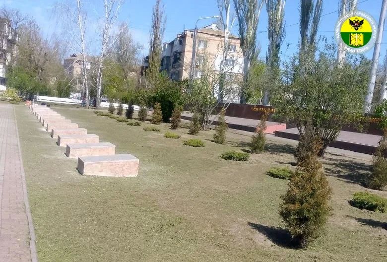 Администрация городского округа Мелитополь продолжает благоустройство памятных мест Администрация городского округа Мелитополь продолжает благоустройство памятных мест