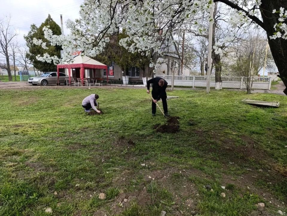 В селе Новгородковка состоялась экологическая акция, приуроченная к Всероссийскому субботнику, который пройдёт 25 апреля 2026 года по всей России В селе Новгородковка состоялась экологическая акция, приуроченная к Всероссийскому субботнику, который пройдёт 25 апреля 2026 года по всей России