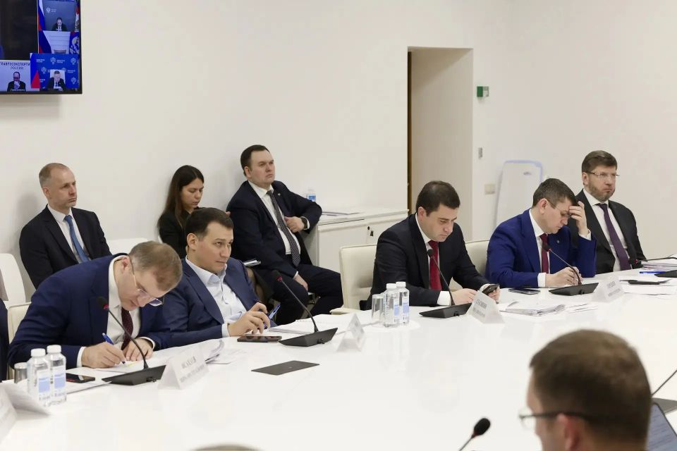 Глава Минстроя России Ирек Файзуллин принял участие в заседании президиума (штаба) Правительственной комиссии по региональному развитию Глава Минстроя России Ирек Файзуллин принял участие в заседании президиума (штаба) Правительственной комиссии по региональному развитию