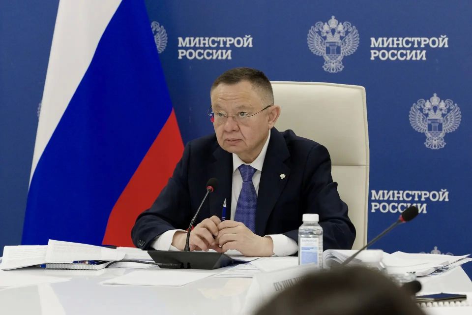 Глава Минстроя России Ирек Файзуллин принял участие в заседании президиума (штаба) Правительственной комиссии по региональному развитию Глава Минстроя России Ирек Файзуллин принял участие в заседании президиума (штаба) Правительственной комиссии по региональному развитию
