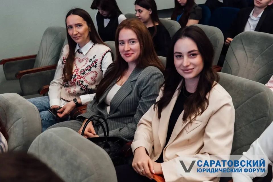 Голос молодых: глава МИК ЗО на форуме Голос молодых: глава МИК ЗО на форуме