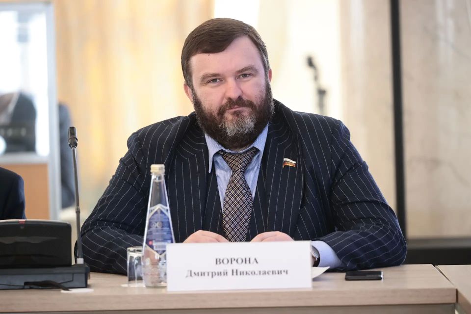 Дмитрий Ворона: Вчера и сегодня Комитет Совета Федерации по экономической политике работает в Ульяновской области Дмитрий Ворона: Вчера и сегодня Комитет Совета Федерации по экономической политике работает в Ульяновской области