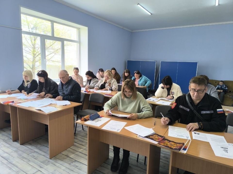 Александр Трудоношин: Международная патриотическая акция «Единой России» «Диктант Победы» стартовала и в нашем округе Александр Трудоношин: Международная патриотическая акция «Единой России» «Диктант Победы» стартовала и в нашем округе