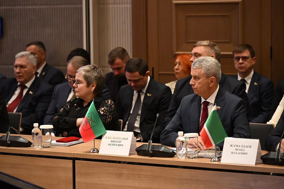 Принял участие в торжественном заседании Совета Южно-Российской Парламентской Ассоциации, которое прошло в Ростове-на-Дону Принял участие в торжественном заседании Совета Южно-Российской Парламентской Ассоциации, которое прошло в Ростове-на-Дону