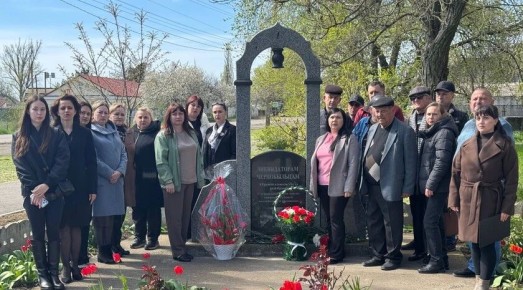 ������ ����� ��������� ������� � �����������