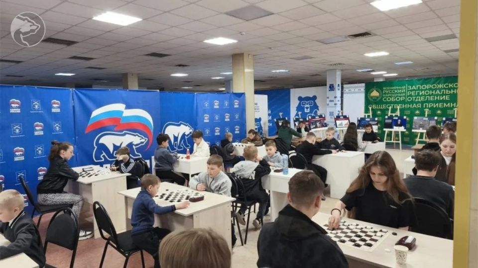 Мелитополе Единая Россия провела турнир по русским шашкам в рамках марафона «Сила России» Мелитополе Единая Россия провела турнир по русским шашкам в рамках марафона «Сила России»