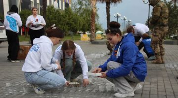 ����� ������ ������, ����������� 40-� ��������� ������ �� ����, ������ � ����������