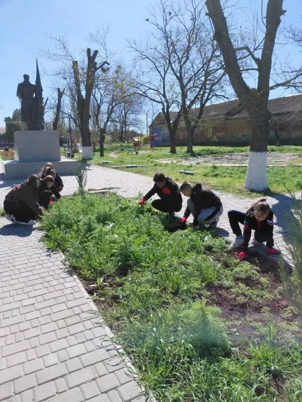 Всероссийский субботник в Луначарском: вместе к чистоте и красоте Всероссийский субботник в Луначарском: вместе к чистоте и красоте