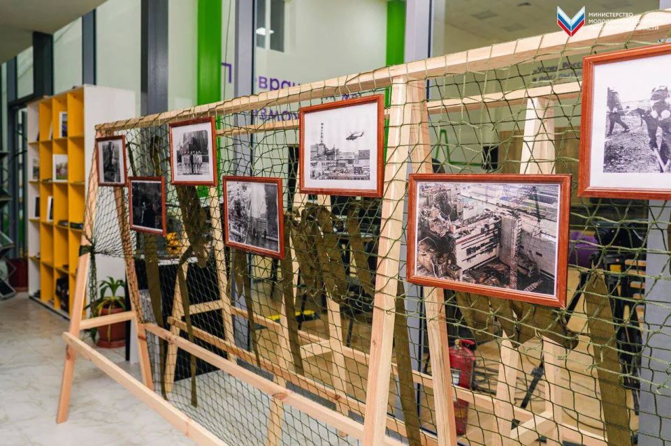 В Мелитополе прошла фотовыставка, посвящённая 40-й годовщине трагедии на Чернобыльской атомной электростанции В Мелитополе прошла фотовыставка, посвящённая 40-й годовщине трагедии на Чернобыльской атомной электростанции