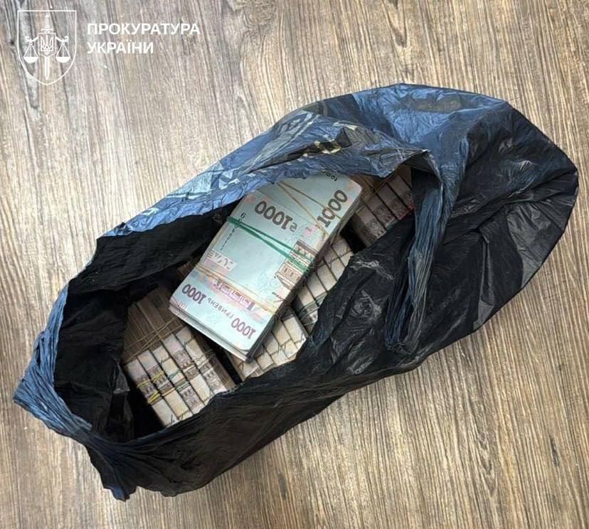 На ремонте и обслуживании техники ВСУ украли 580 млн гривен На ремонте и обслуживании техники ВСУ украли 580 млн гривен