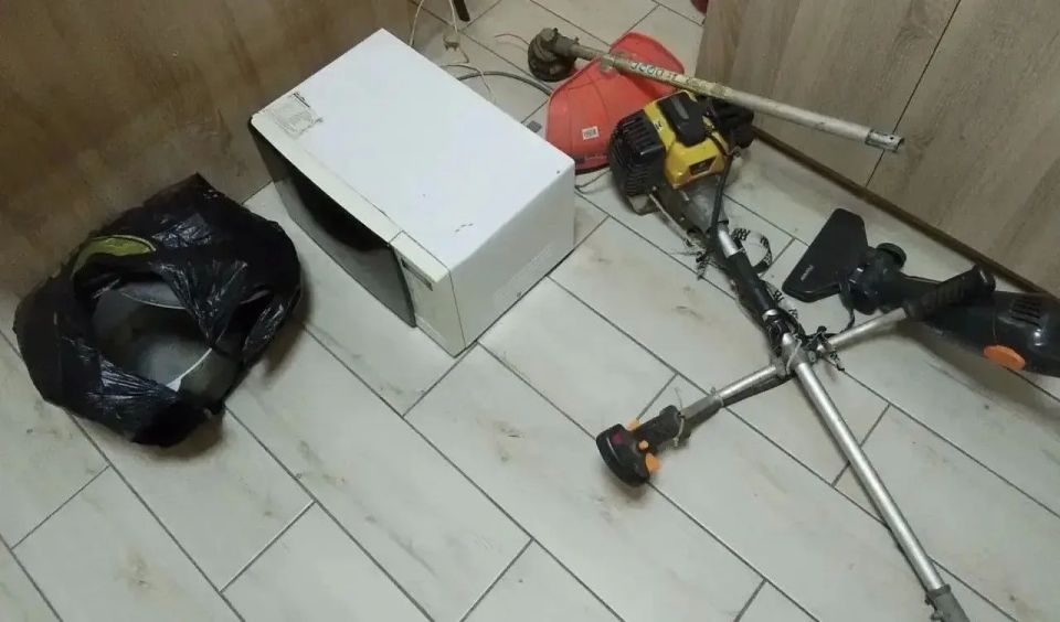 Проник в дом через форточку: полицейские Запорожской области задержали подозреваемого, похитившего имущество из чужого домовладения Проник в дом через форточку: полицейские Запорожской области задержали подозреваемого, похитившего имущество из чужого домовладения