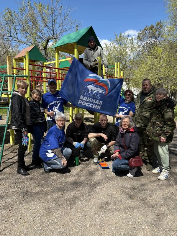 В Бердянске продолжается благоустройство парка «Шмидта» В Бердянске продолжается благоустройство парка «Шмидта»