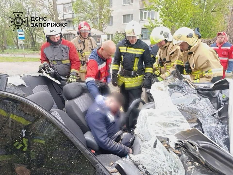 Последствия вчерашней бури в Запорожской области Последствия вчерашней бури в Запорожской области