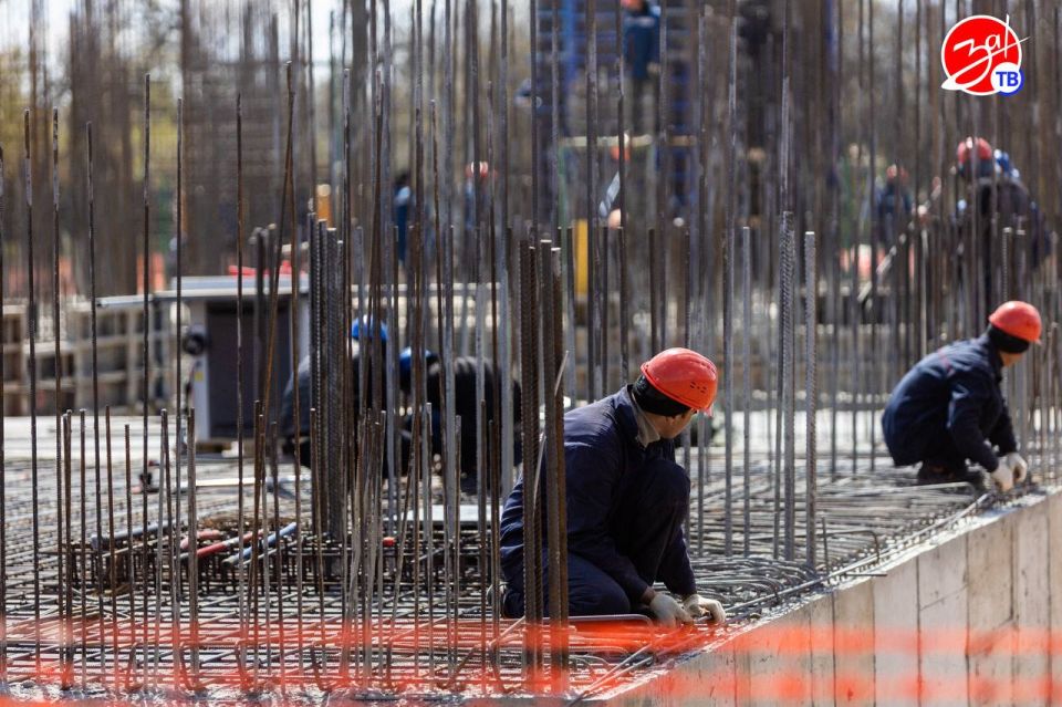 В Мелитополе развернулось масштабное строительство первого жилого района в формате «город в городе» В Мелитополе развернулось масштабное строительство первого жилого района в формате «город в городе»