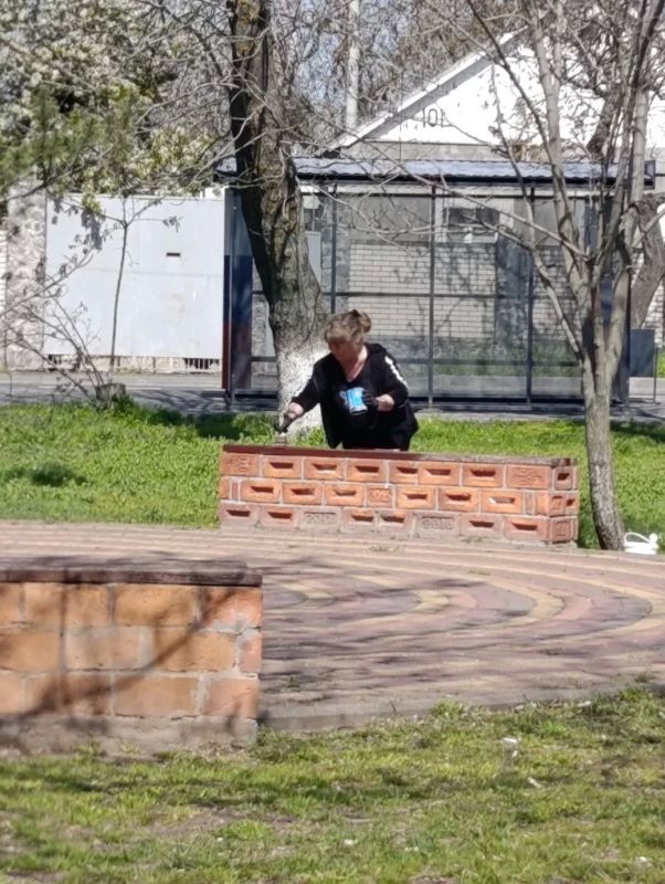В микрорайоне 8 Марта навели порядок В микрорайоне 8 Марта навели порядок