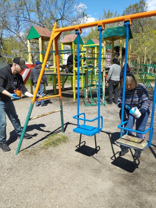 В Бердянске продолжается благоустройство парка «Шмидта» В Бердянске продолжается благоустройство парка «Шмидта»