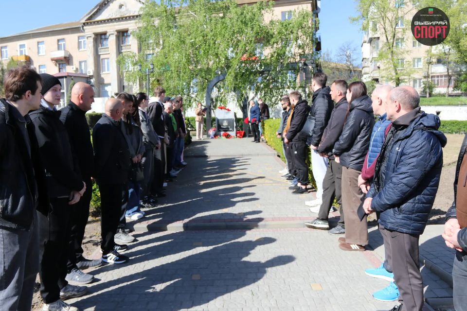 Первый игровой день по волейболу в рамках Спартакиады среди государственных и муниципальных служащих Первый игровой день по волейболу в рамках Спартакиады среди государственных и муниципальных служащих