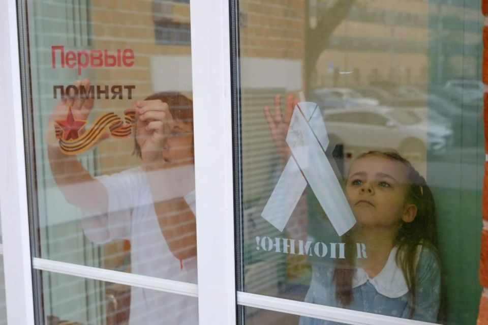 "Окна Победы": Всероссийское акция памяти в честь Дня Победы "Окна Победы": Всероссийское акция памяти в честь Дня Победы