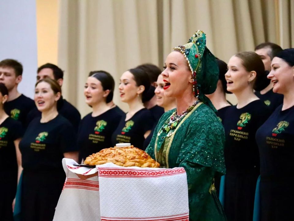 Уральский форум объединил народные коллективы из ДНР и Запорожья Уральский форум объединил народные коллективы из ДНР и Запорожья