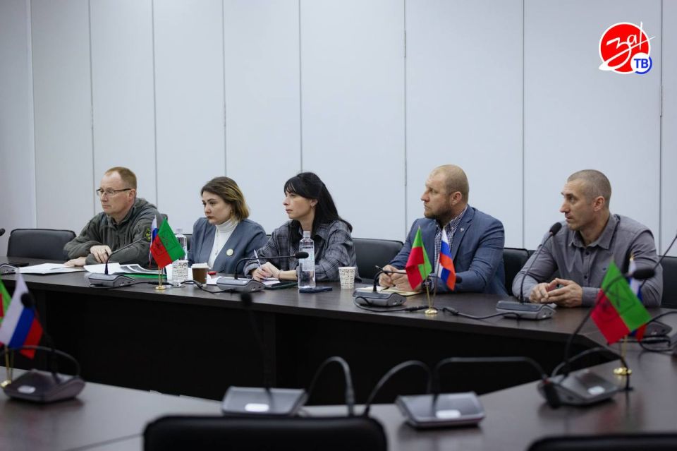 Возможность организации и проведения кубка 6 регионов по боксу обсудили на совещании в Министерстве спорта Запорожской области Возможность организации и проведения кубка 6 регионов по боксу обсудили на совещании в Министерстве спорта Запорожской области