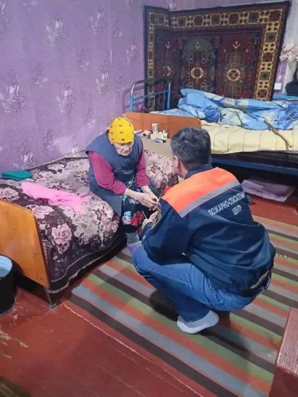 Пензенцы оказывают адресную помощь ветеранам в Пологовском МО Пензенцы оказывают адресную помощь ветеранам в Пологовском МО