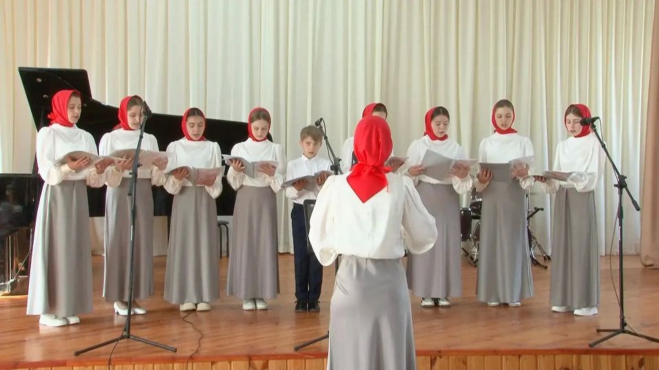 В Бердянске состоялся пасхальный концерт "Пасха Красная" В Бердянске состоялся пасхальный концерт "Пасха Красная"