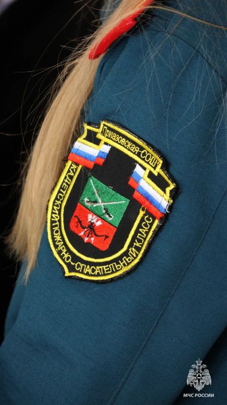 Кадеты МЧС России погрузились в мир спасения Кадеты МЧС России погрузились в мир спасения
